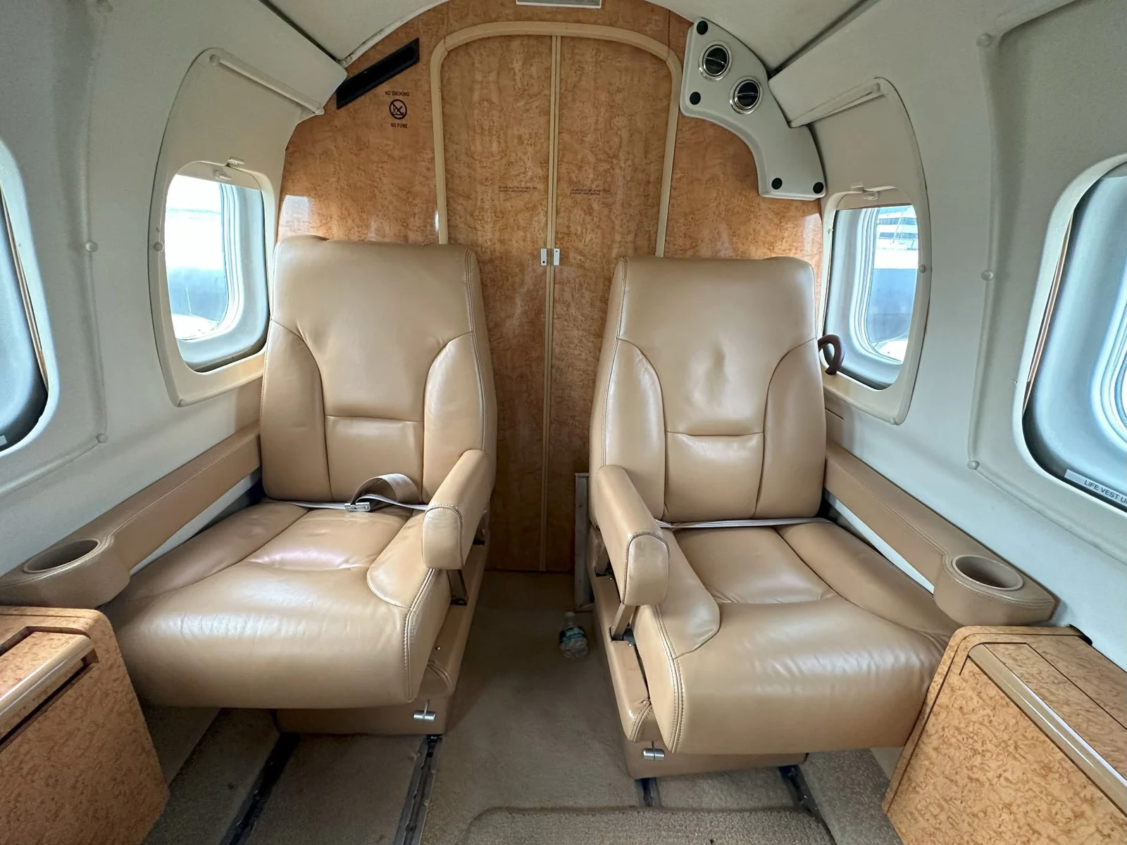 Westwind II · Interior 1