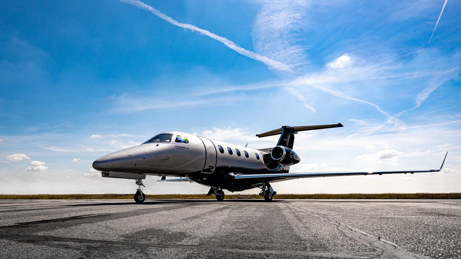 Phenom 300 exterior reference