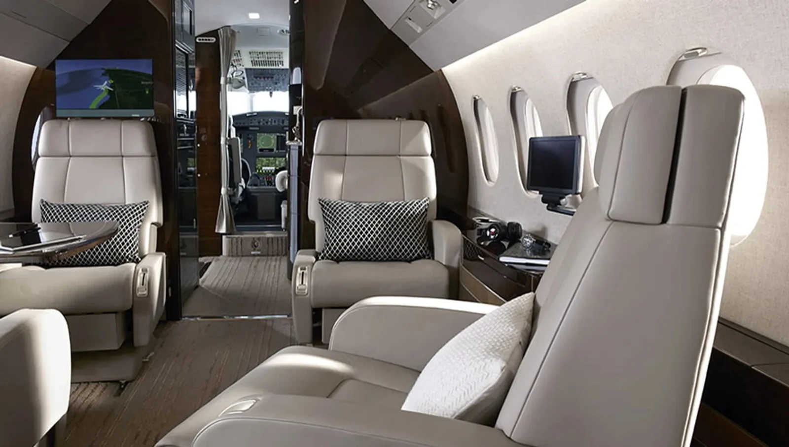 Falcon 900LX · Interior 1