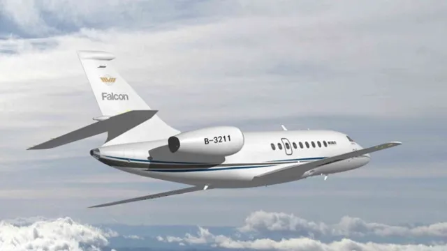 Falcon 2000DX exterior