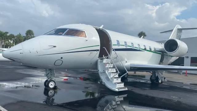 Challenger 650 exterior