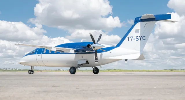 Piaggio P180 Avanti exterior
