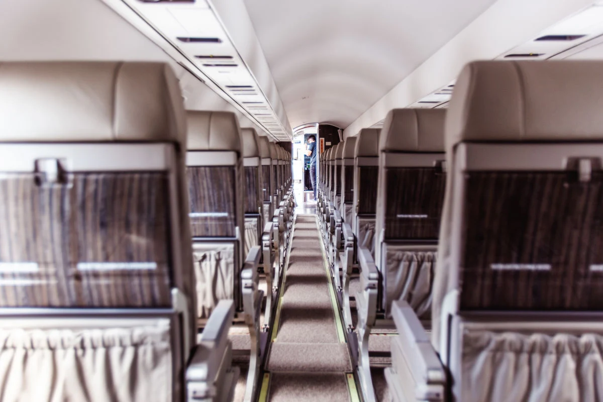 Embraer ERJ 145 · Interior 1