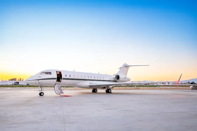 Global 6500 exterior
