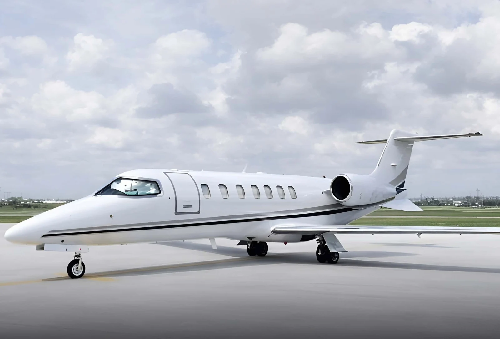 Learjet 40 exterior reference