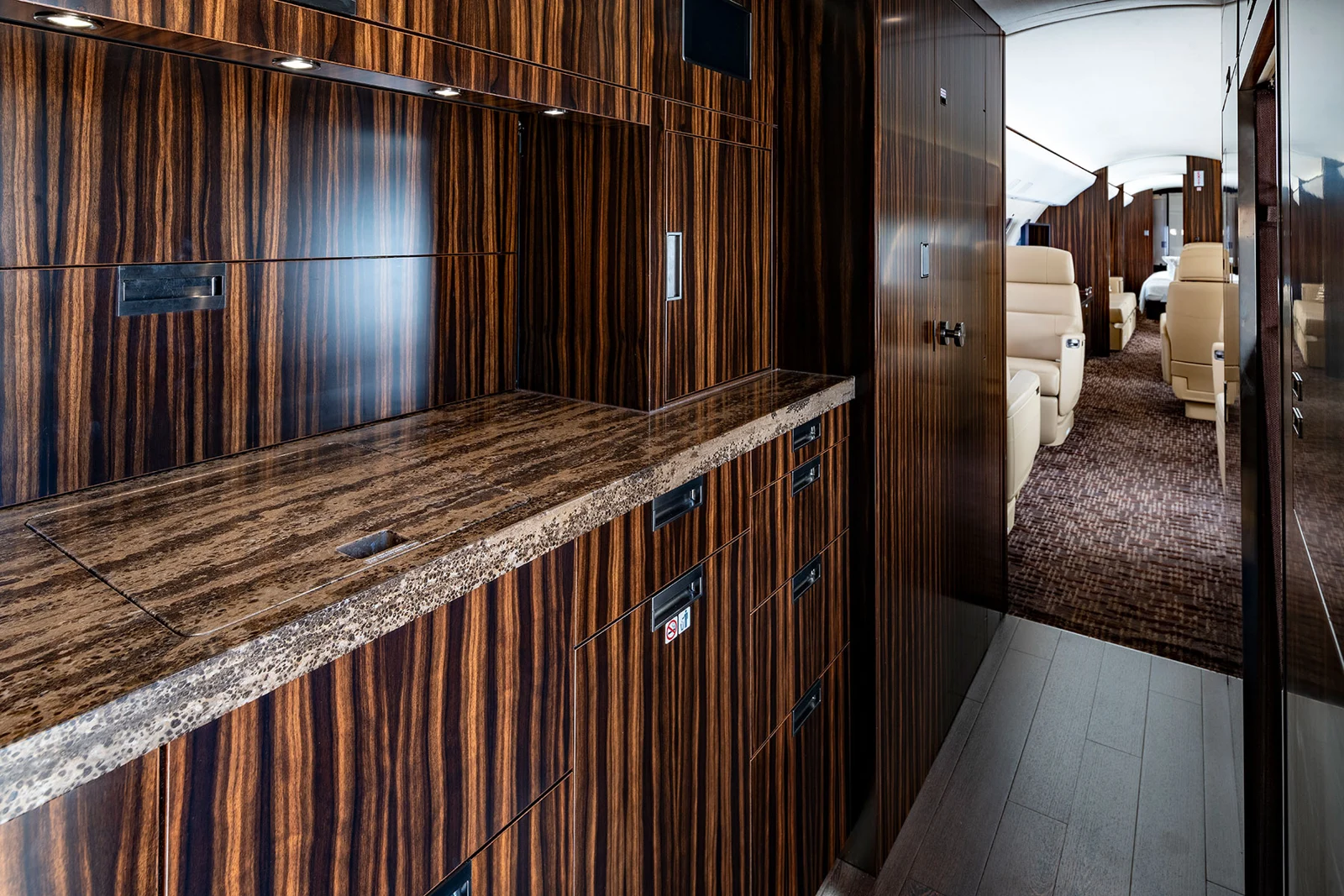 Bombardier Global 7500 · Interior 1 · N818BA
