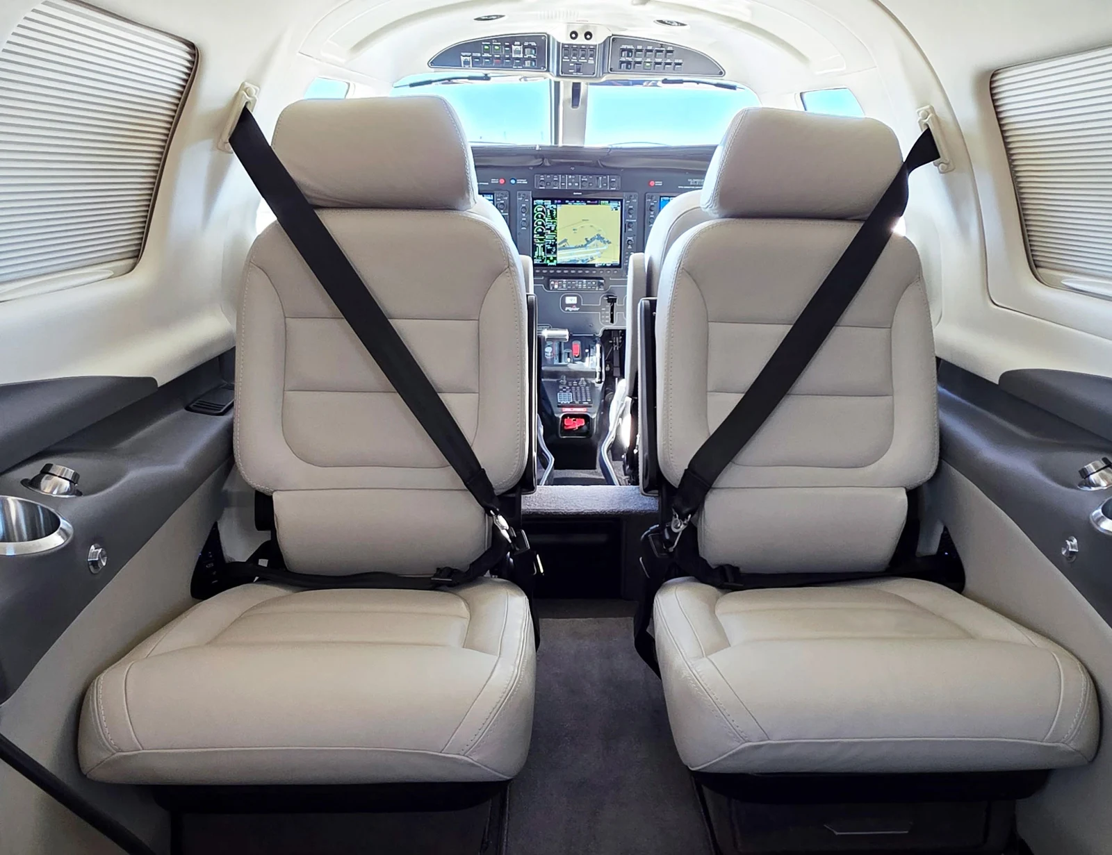 Piper M500 · Interior 1