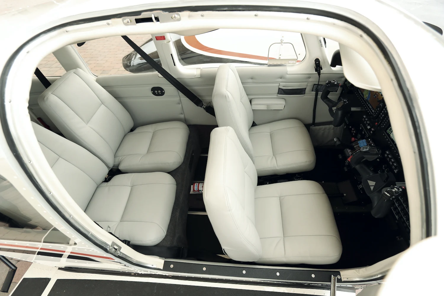 Piper Seminole · Interior 1