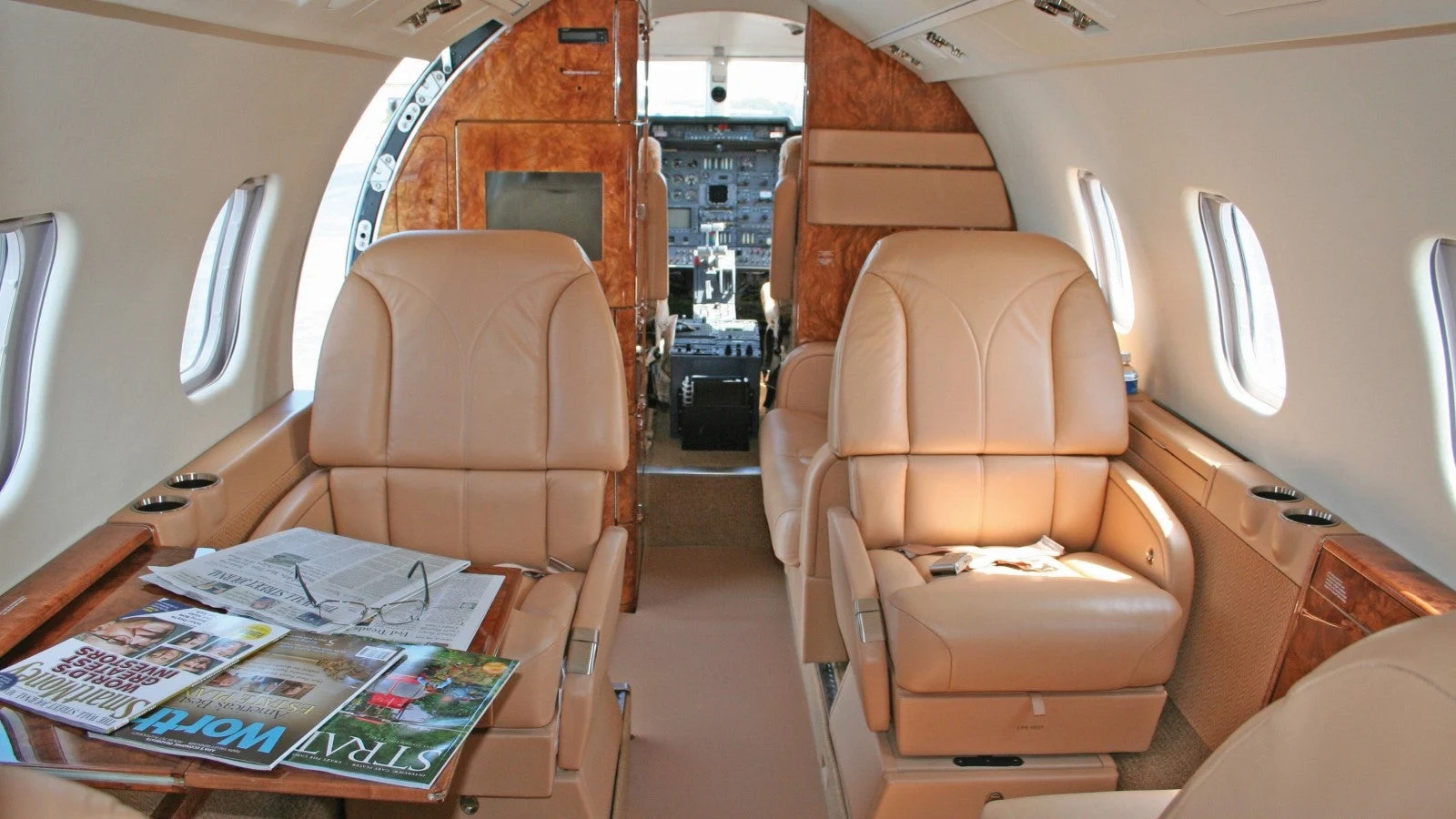 Learjet 55 · Interior 1