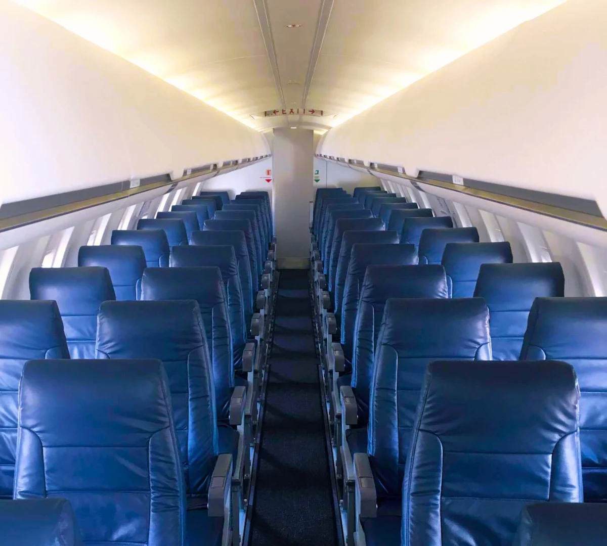 Bombardier CRJ-200 · Interior 1