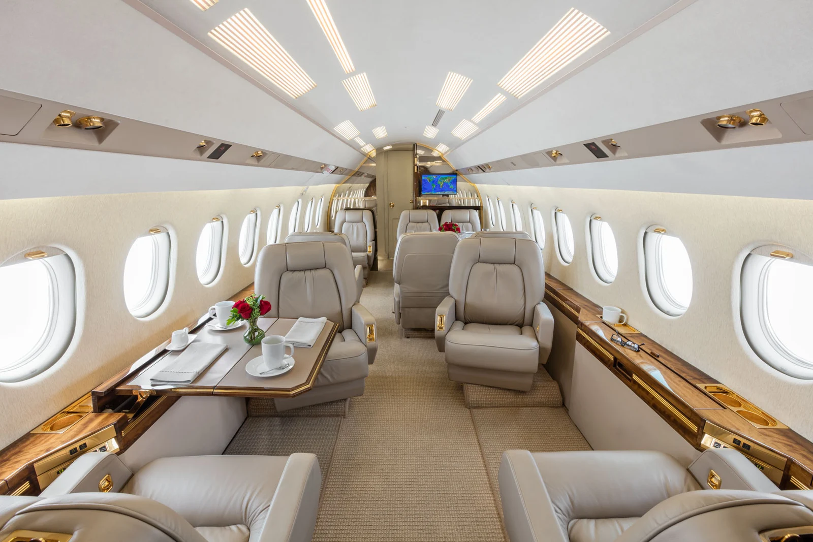 Falcon 2000 · Interior 1 · N783FS