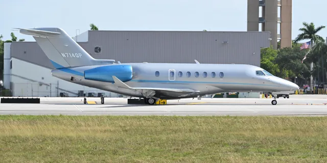 Citation Longitude exterior