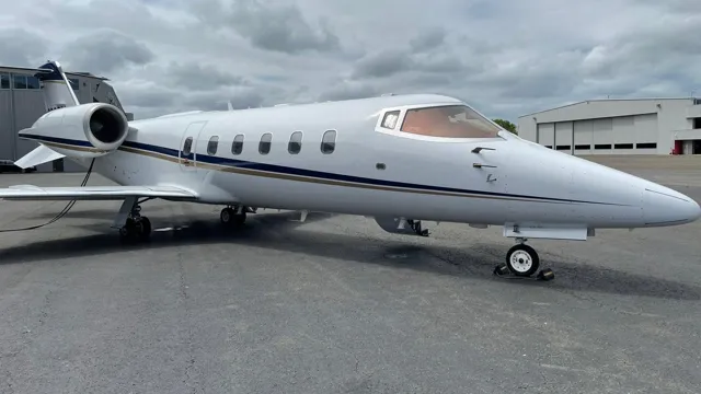 Learjet 60 exterior
