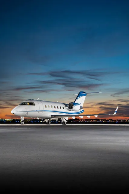 Challenger 605 exterior