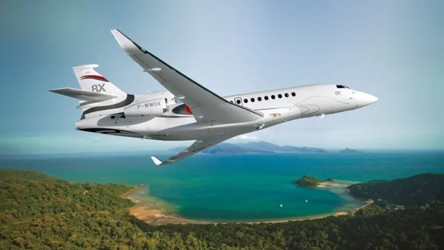 Falcon 8X exterior