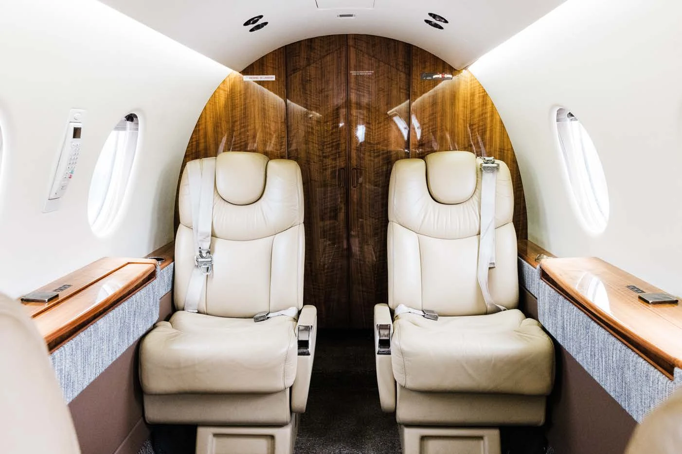 Nextant 400XT · Interior 1