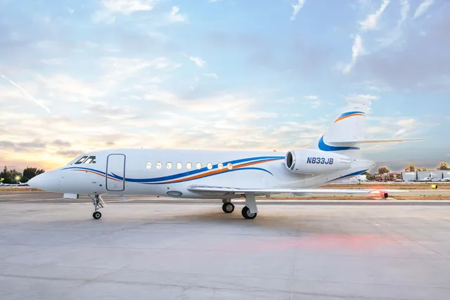 Falcon 2000EX exterior