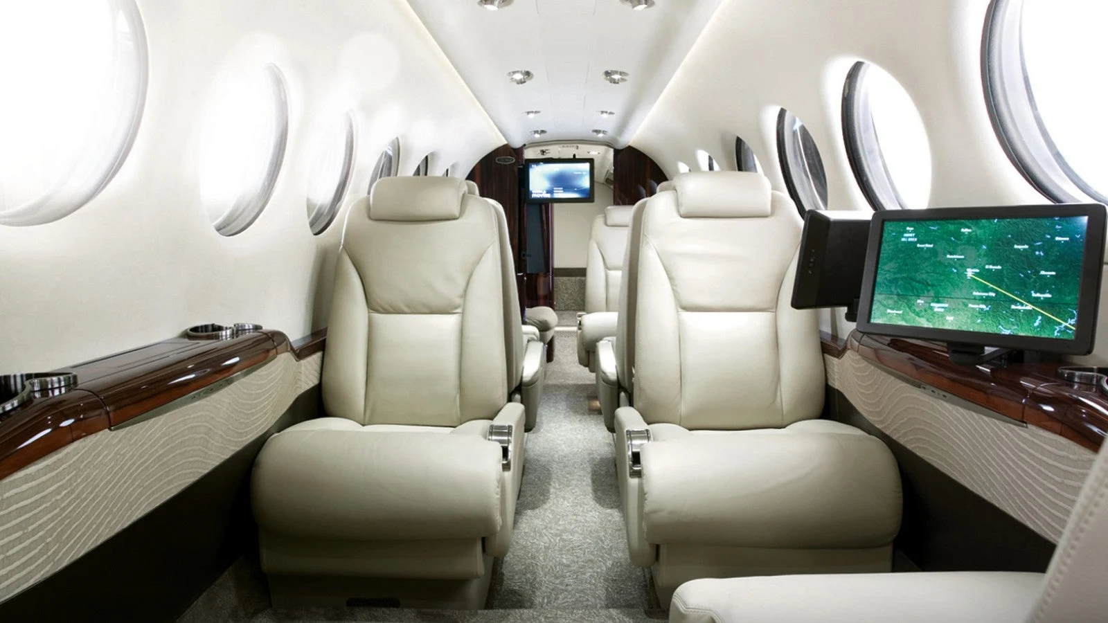 King Air 350 / 350i family · Interior 1