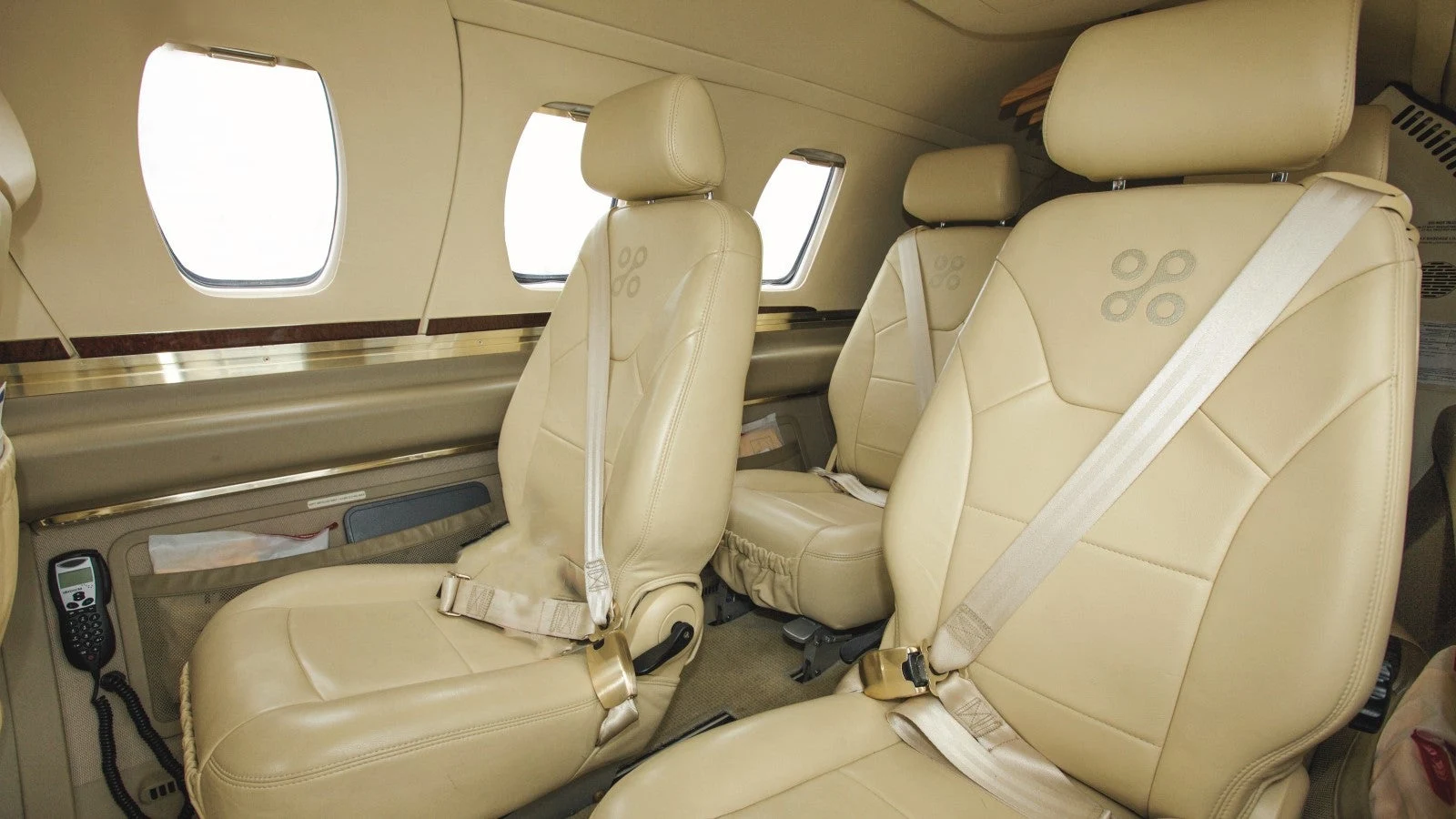 Eclipse 500 · Interior 1
