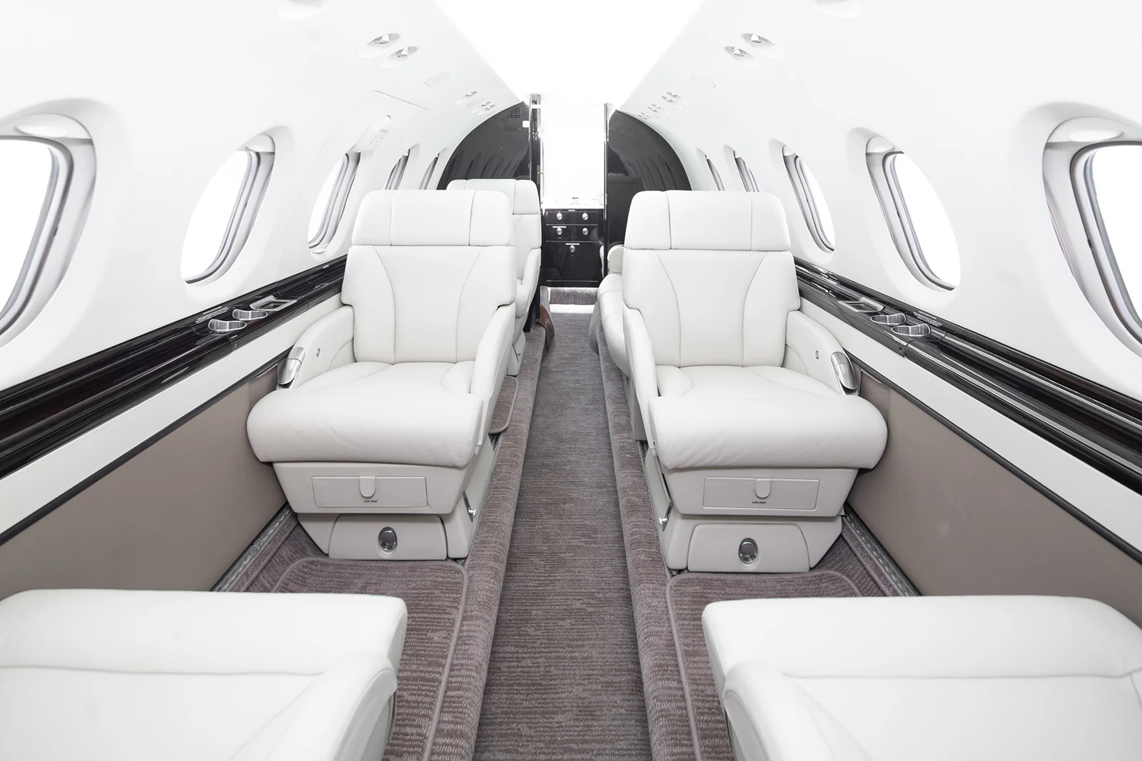 Hawker 850 XP · Interior 1 · N333MV
