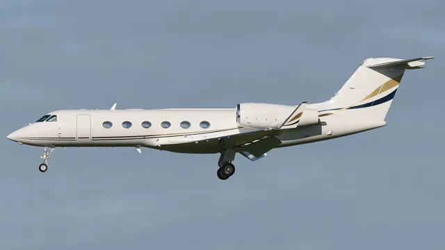 Gulfstream G450 exterior