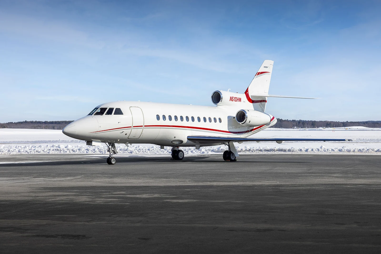 Falcon 900EX exterior reference