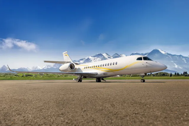 Falcon 6X exterior