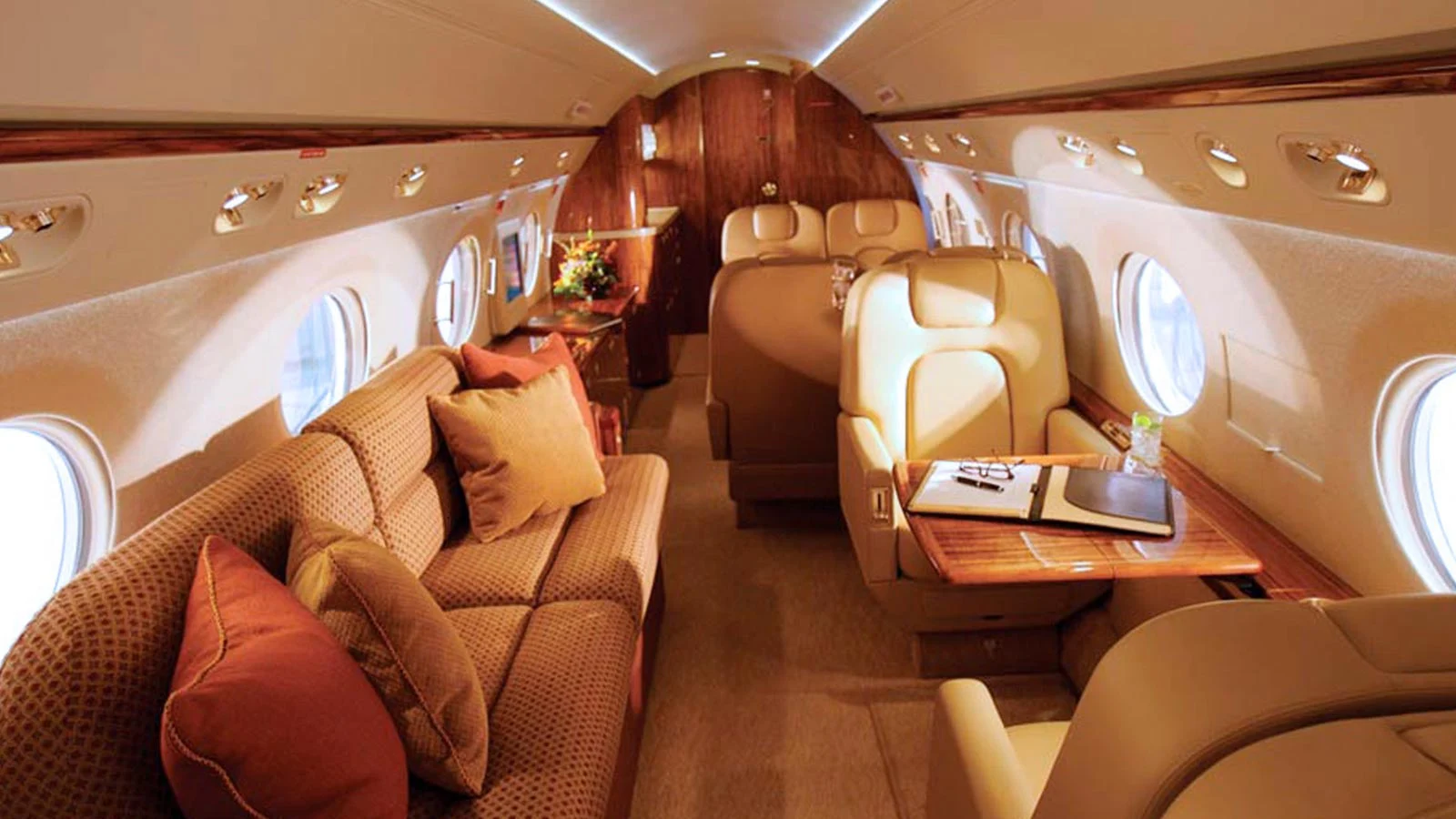 Gulfstream IV · Interior 1