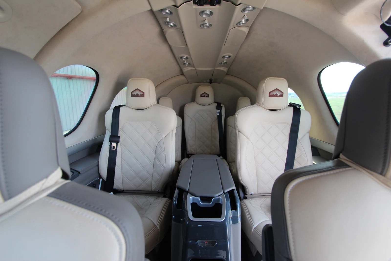 Vision Jet · Interior 1