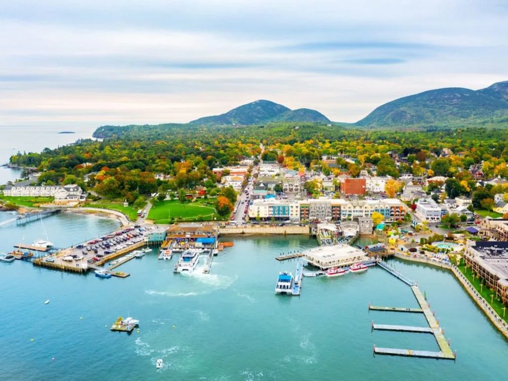 Bar Harbor Airport (BHB, KBHB) Private Jet Charter
